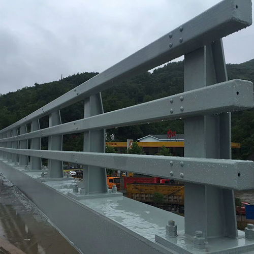 公路防撞栏杆 聊城聚宏护栏厂